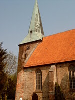 Ganderkesee Turm und SÃ¼dportal.jpg