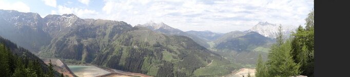 Panorama ins Hintererzbergtal.jpg