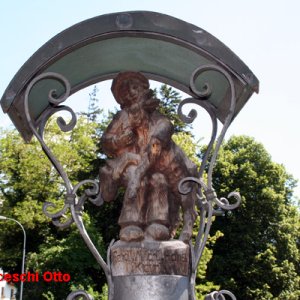 Brunnenfigur in Innsbruck (Mühlau)