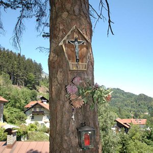 Kruzifix Jakobs-Ruhe Schillerweg Innsbruck