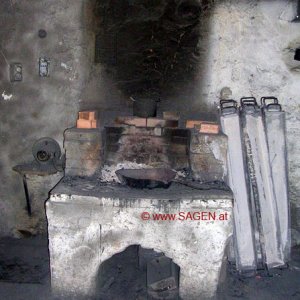 Alte Feuerstelle in der Glockengießerei Grassmayr