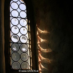 "Brennendes Kirchenfenster"