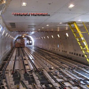 Boeing 747 Cargo 1/3