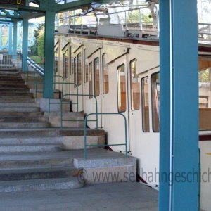 Wagen in der Talstation