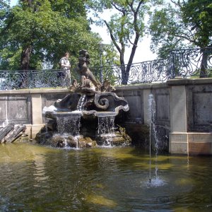 Brunneninstallation am Übergang der Brühlschen Terrasse in den Brühlschen G