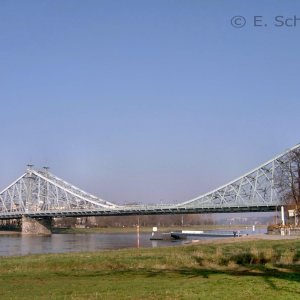 Medium 'Elbbrücke Blaues Wunder Bild 2/5' in der Kategorie 'Dresden - Ansichten einer Stadt'