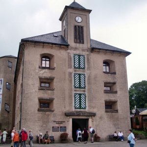 Magdalenenburg und Turmuhr