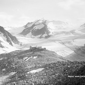 Braunschweiger Hütte mit Wildspitze