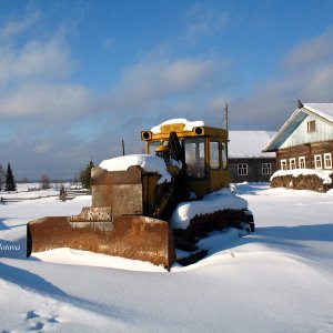 Traktor im Schnee