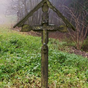 altes Holzkreuz