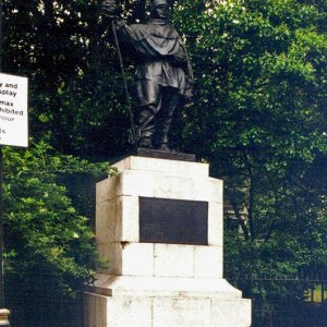 Robert F Scott