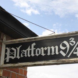 Platform 9 3/4 - Gleis 9 3/4