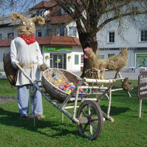 FROHE OSTERN!