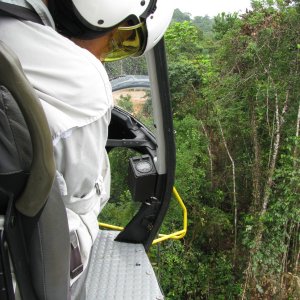 Heli-Pilot in Panamas Regenwald