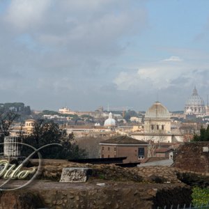 Blick zum Gianicolo und zum Vatikan
