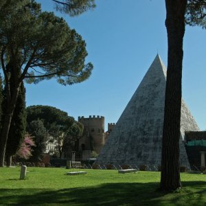 Cimitero acattolico per gli stranieri a Roma