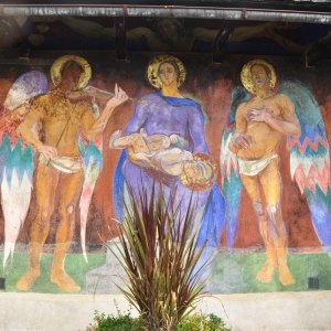 Saak im Gailtal - Kolig-Fresko am Grab der Familie Michor