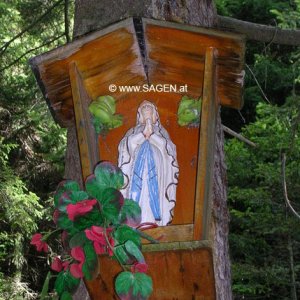 Lourdes-Maria, Tirol