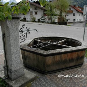 Holzbrunnen Längenfeld