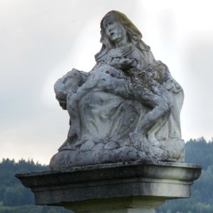 Pieta-Pfeiler/2