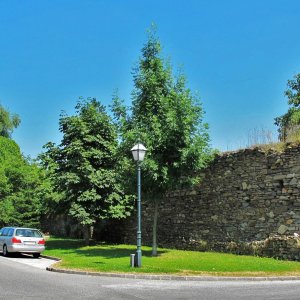 Stadtmauer mit Sattig-Turm