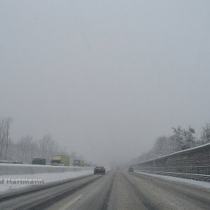 Schneefahrbahn 1/2