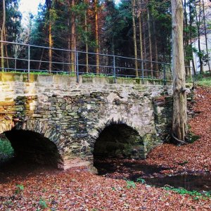 Brücke über den Bründl-Bach