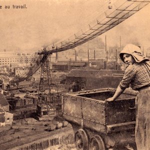 Bergbauarbeiterin Belgien, Hiercheuse au travail