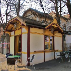 Kiosk mit Schanigarten
