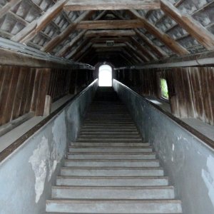 Attnang, St. Martin, gedeckter Stiegenaufgang
