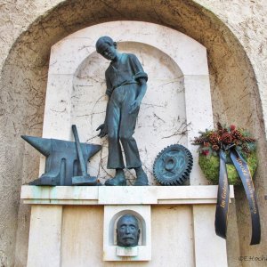 Grabmal Franz Domes