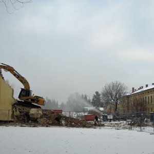 Abbruch der Waisenhauskaserne in Klagenfurt