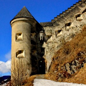 Schloß-Burg Heinfels bei Sillian, Osttirol