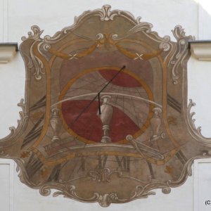 Sonnenuhr Wien Stiftshof