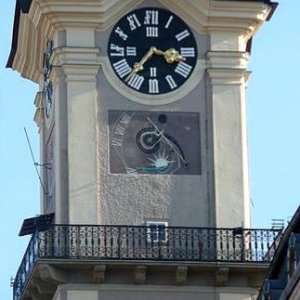 Sonnenuhr Landhaus Linz