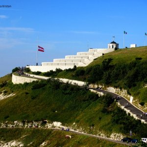 Gedenkstaette_Monte_Grappa