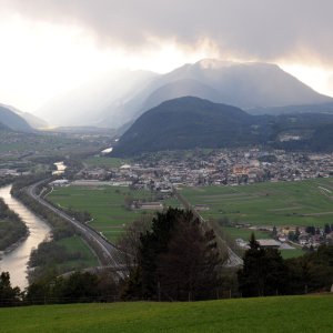 Telfs, Tirol, Blick von Osten Richtung Oberinntal