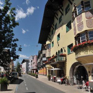 Telfs, Tirol, Untermarktstraße/Rathaus