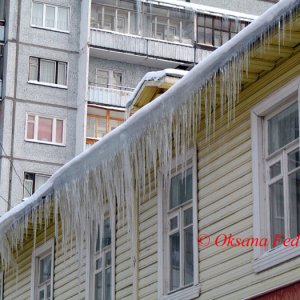 erste Eiszapfen in Archangelsk