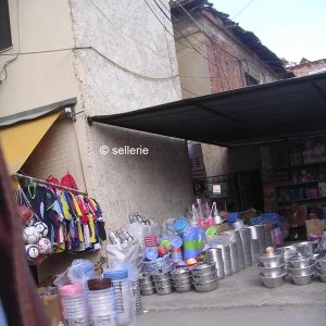 Kochtopf-Handel in Tirana