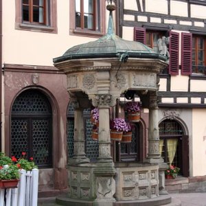 Sechs-Eimer-Brunnen Obernai