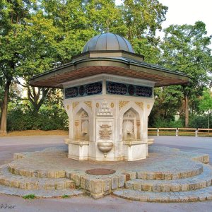 Yunus-Emre-Brunnen Türkenschanzpark in Wien-Währing