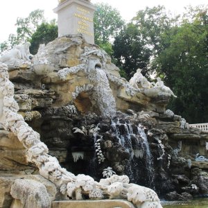 Der Obeliskbrunnen - Detail, Schönbrunner Schlossgarten in Wien