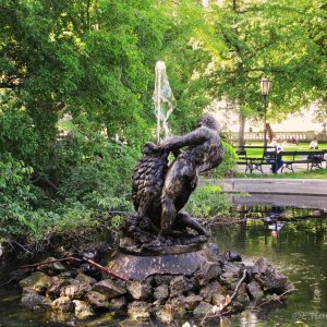 Herkules – Brunnen im Burggarten der Wiener Innenstadt