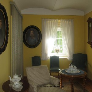Medium 'Moebel Mayerling ehem.Jagdschloss / Karmel St.Josef' in der Kategorie 'Kunsthandwerk'