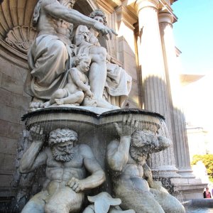 Danubius und Vindobona, Danubiusbrunnen – Albrechtbrunnen