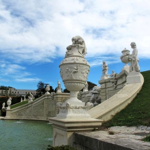 Belvedere-Brunnen im Schlosspark Belvedere in Wien