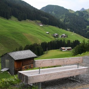 "Sprechende Bänke" am Tannberg (Auswahl)