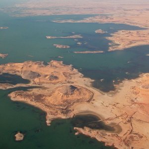 Flug von Assuan nach Abu Simbel über den Nasser-See