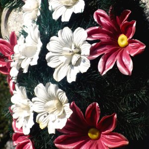 Detail Blumenschmuck, Friedhof beim Moldaukloster Voronet